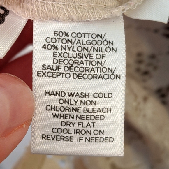 ✨2 for $25✨LOFT ivory lace jewel collar top EUC - Picture 4 of 4